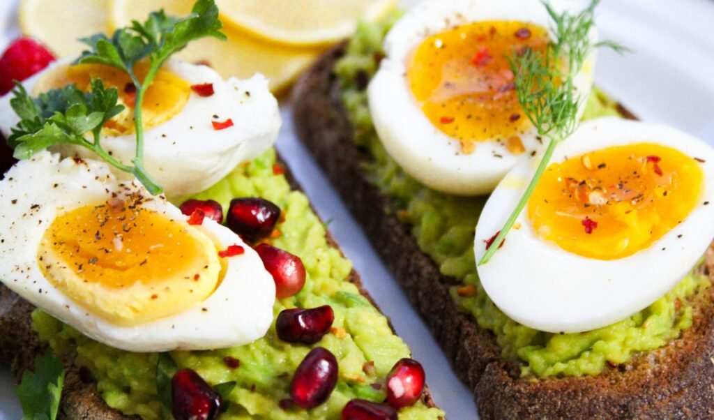 pexels-photo-793785-793785 Savor this delicious avocado toast topped with soft-boiled eggs and garnished with pomegranate seeds.